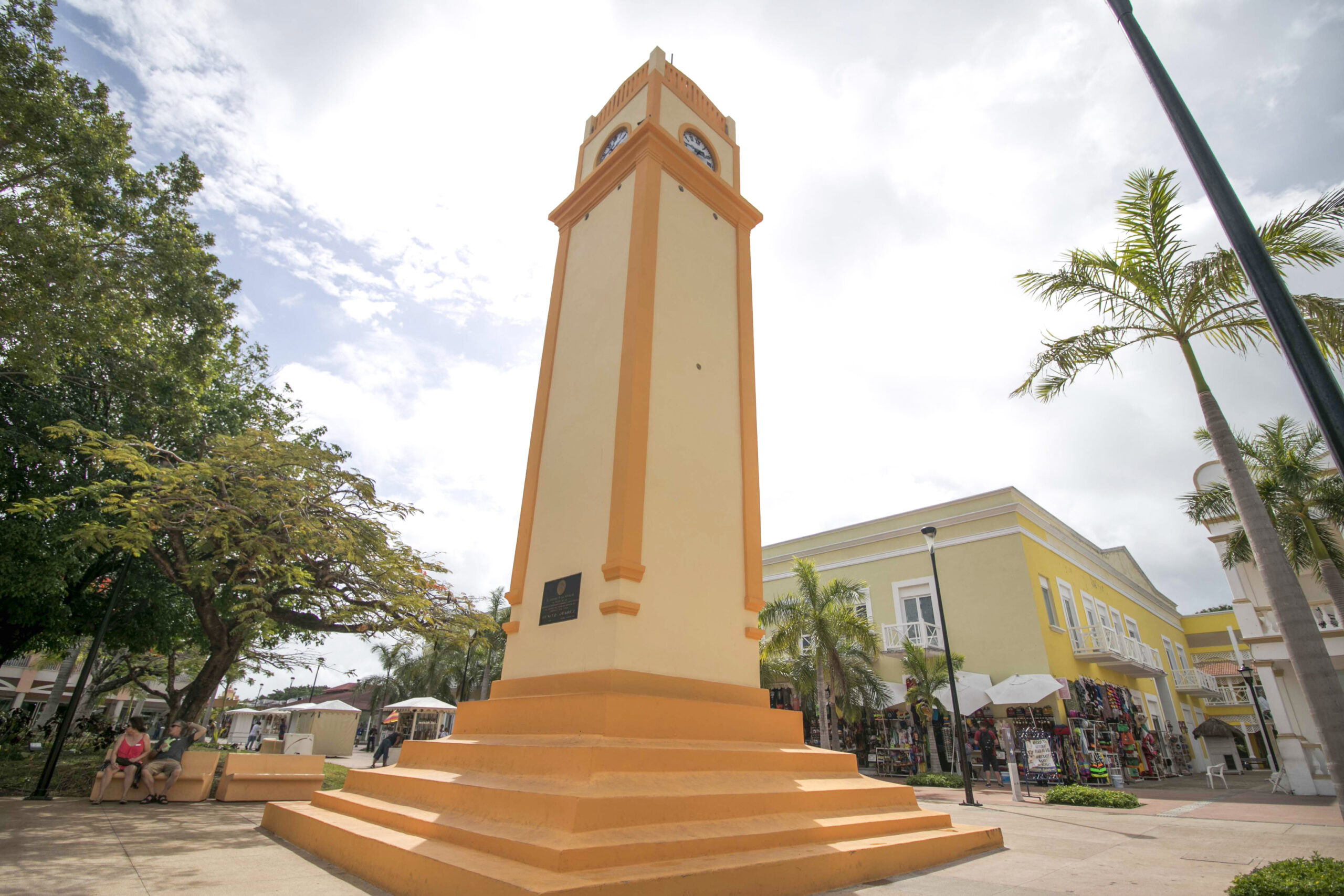 El Reloj Público de Cozumel image