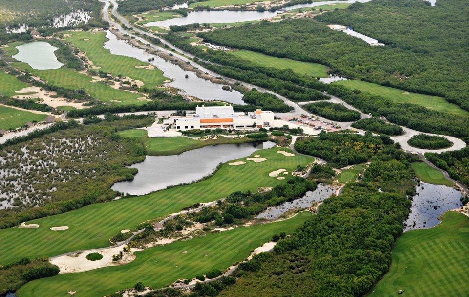Riviera Cancun Golf & Resorts image