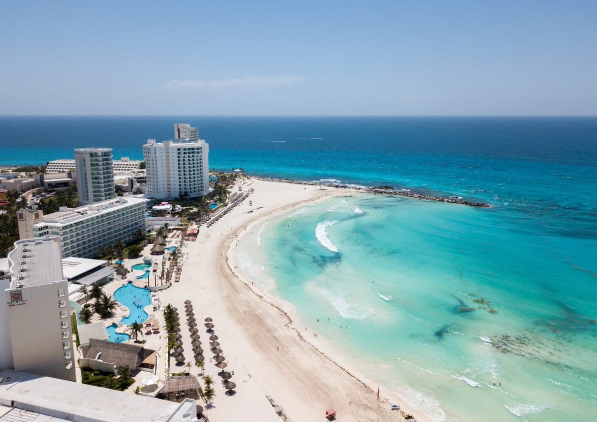 Playa Gaviota Azul image
